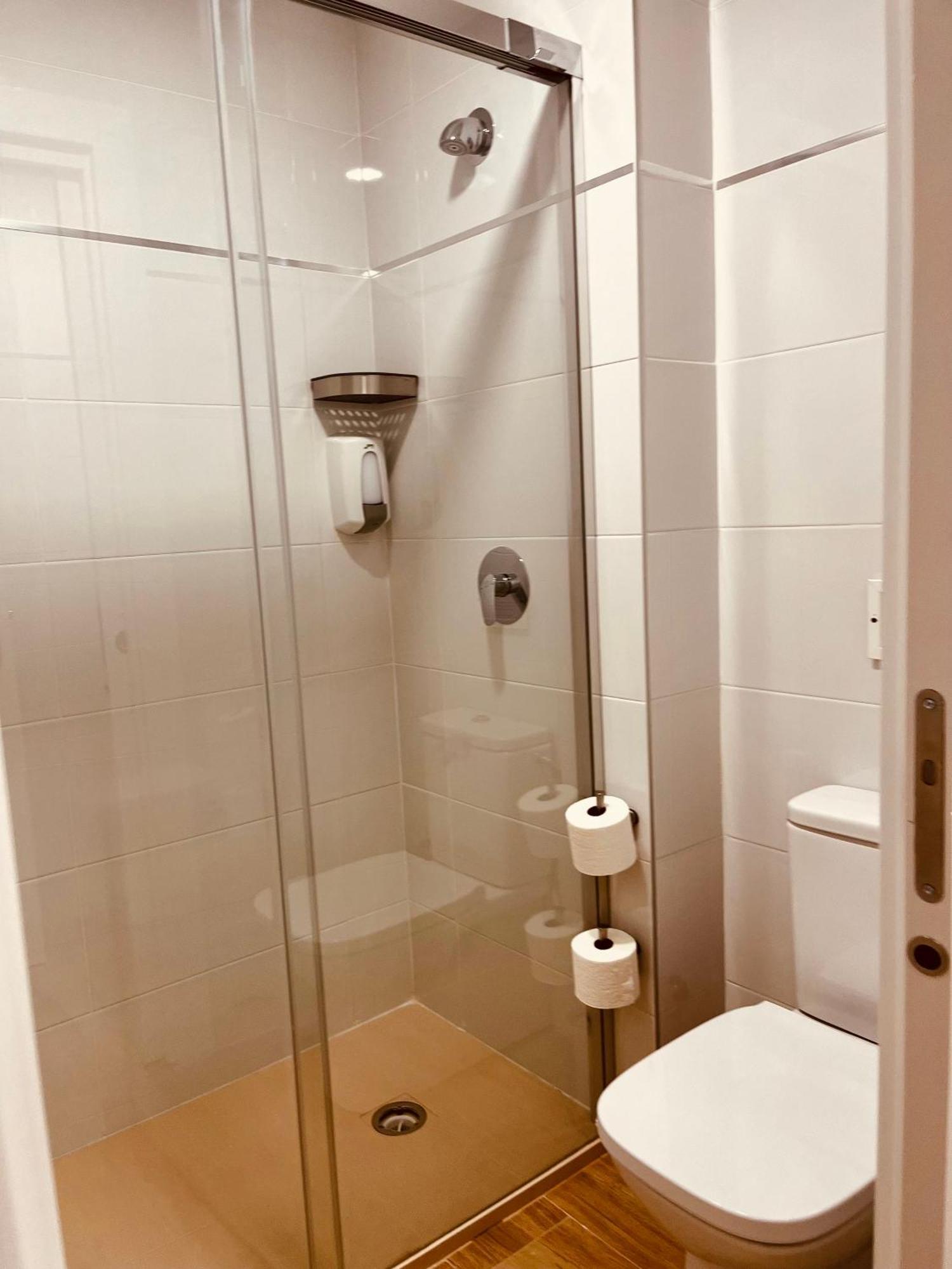 Apartamentos San Nicolas Logrono Luaran gambar