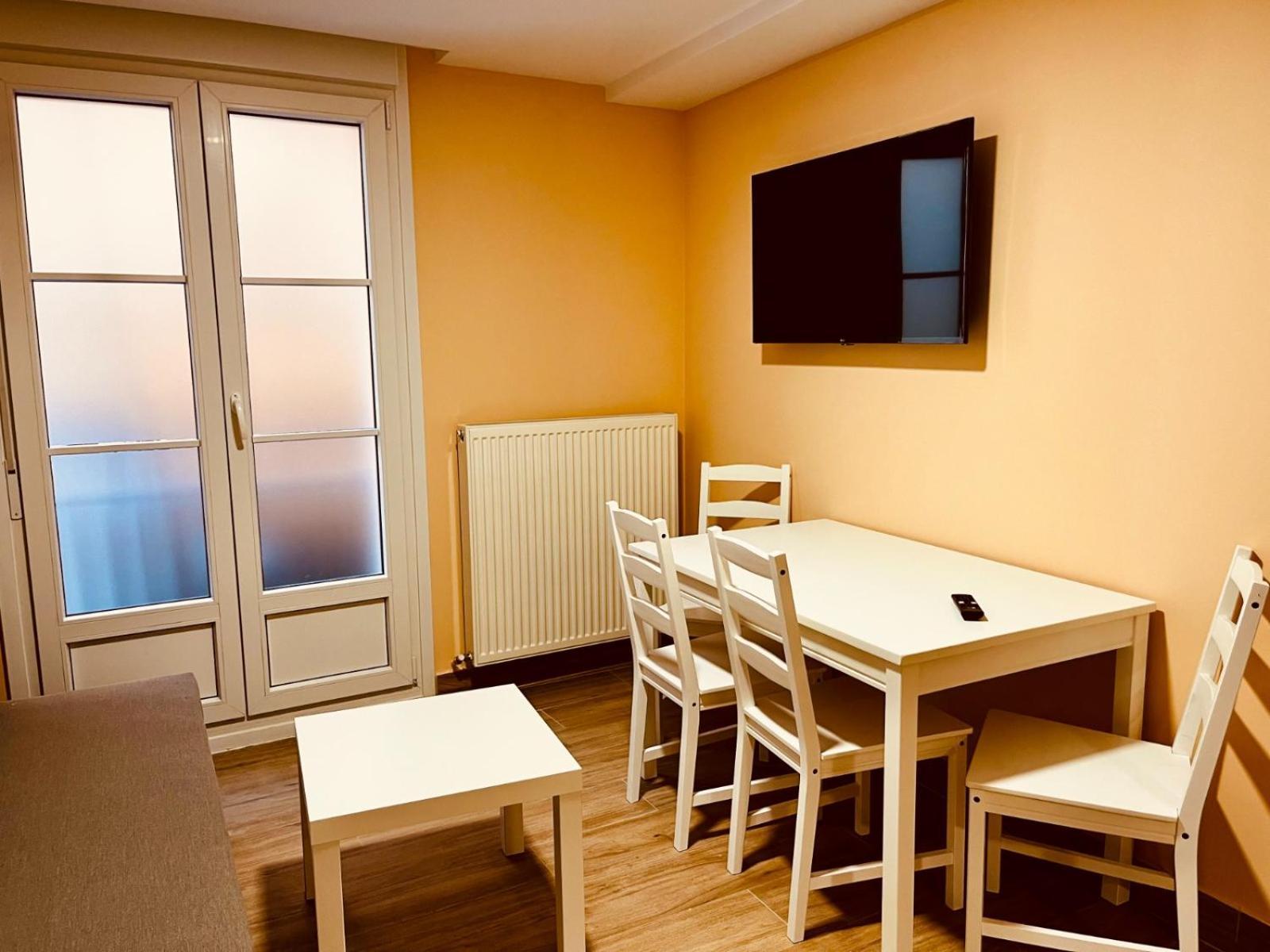 Apartamentos San Nicolas Logrono Luaran gambar