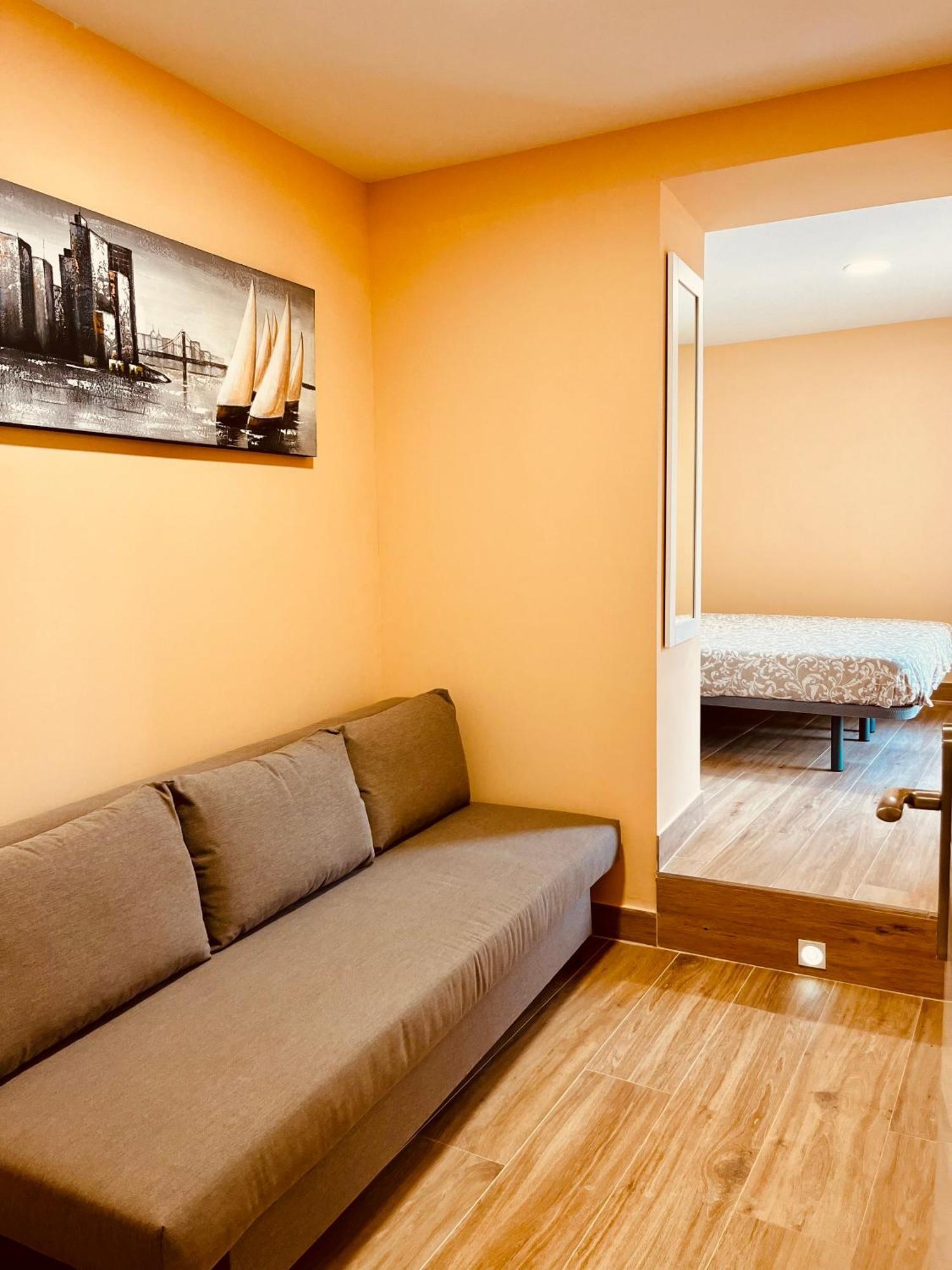 Apartamentos San Nicolas Logrono Luaran gambar