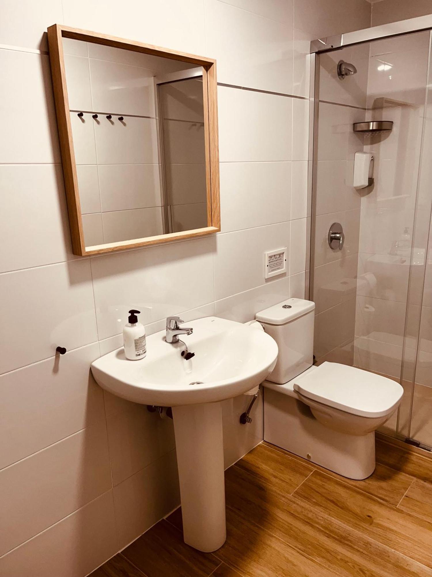 Apartamentos San Nicolas Logrono Luaran gambar