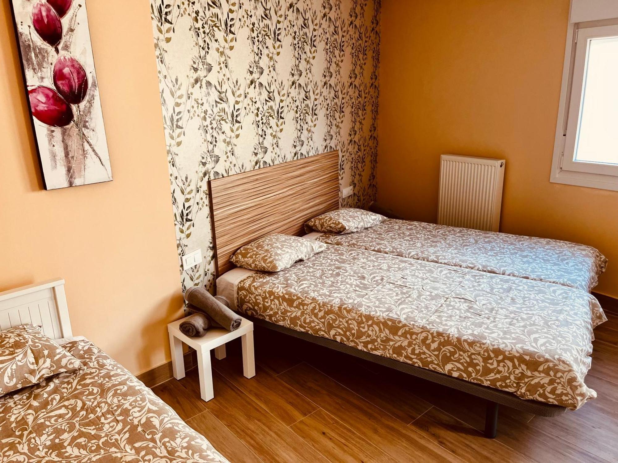 Apartamentos San Nicolas Logrono Luaran gambar