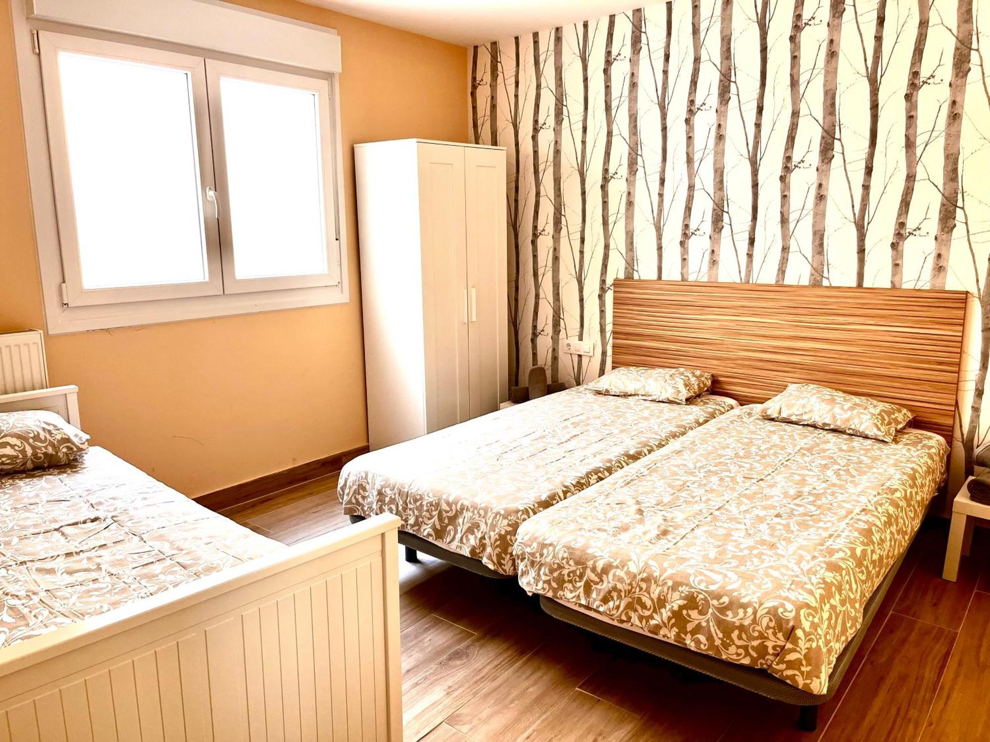 Apartamentos San Nicolas Logrono Luaran gambar